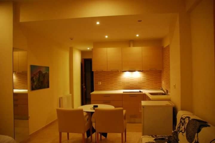Lessioti Apartments Метана Экстерьер фото