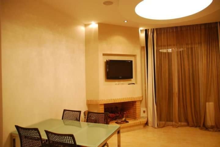 Lessioti Apartments Метана Экстерьер фото